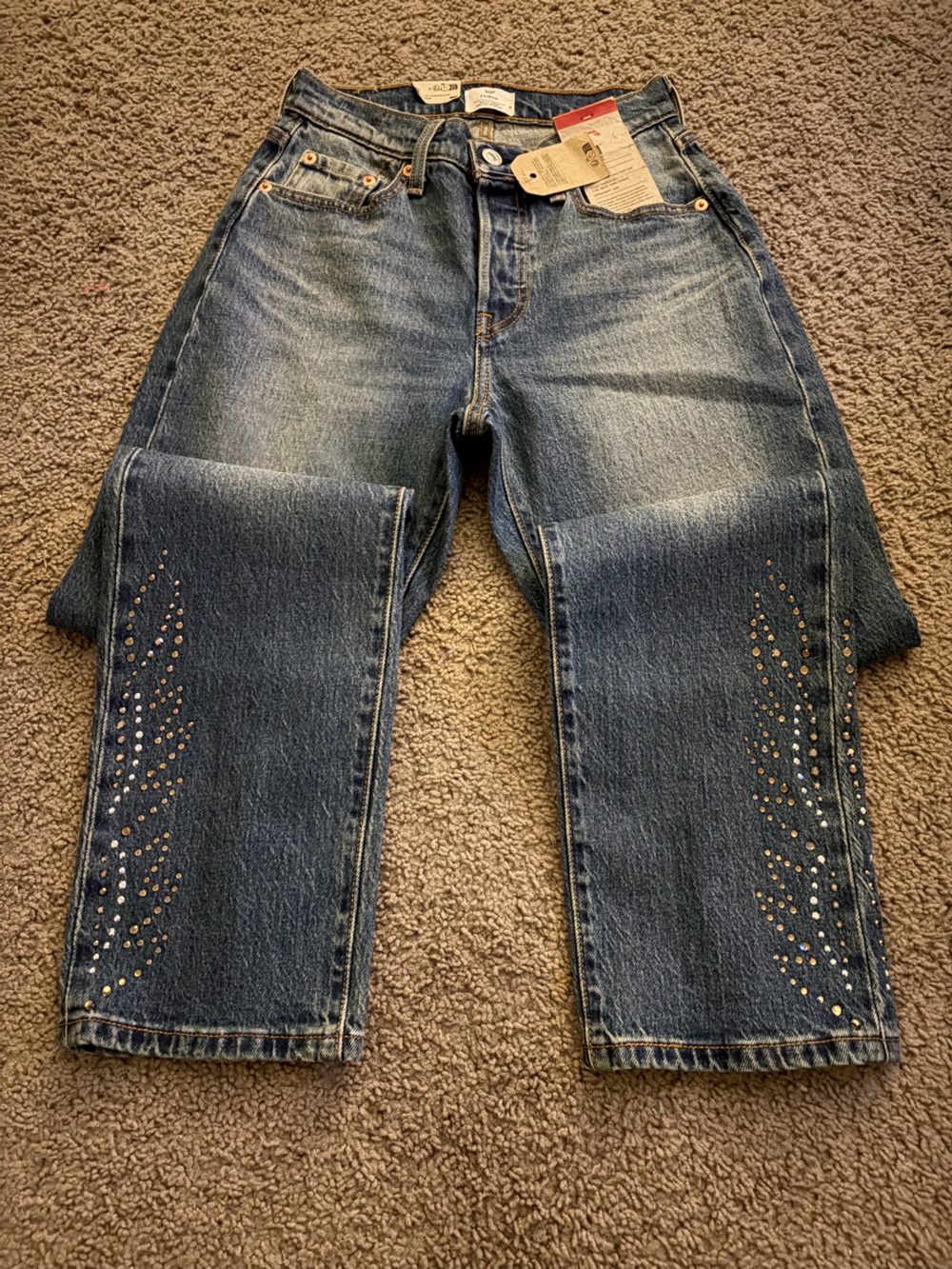 Levi's Women's Straight Leg Jeans in Medium Blue with Gold Studs - Picture 2 of 7